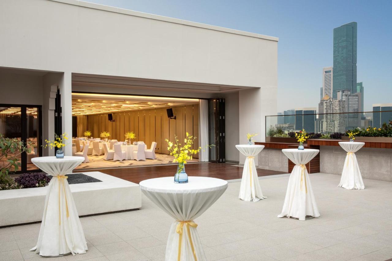 Отель Voco Nanjing Oriental Pearl Экстерьер фото